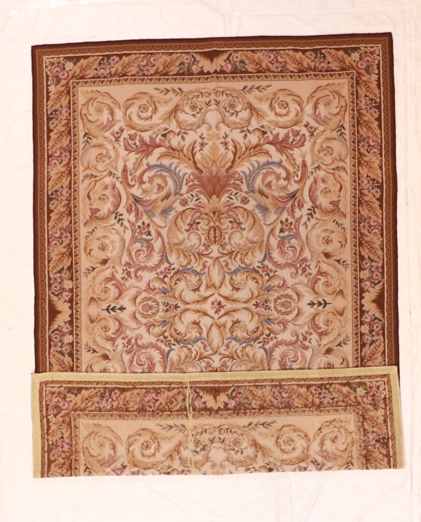 6x9 - Needle Point Fine/Wool Floral Rectangle - Hand Knotted Rug