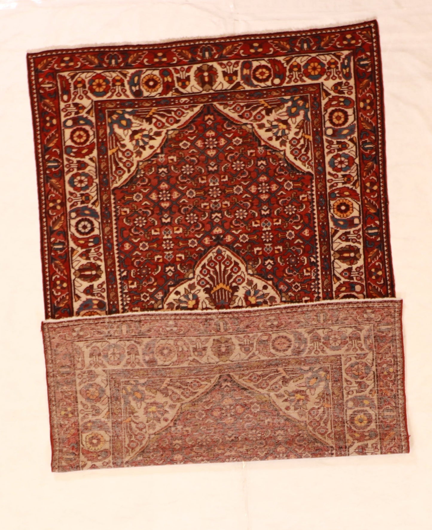 5x7 - Bakhtiarie S.Antique Floral Rectangle - Hand Knotted Rug