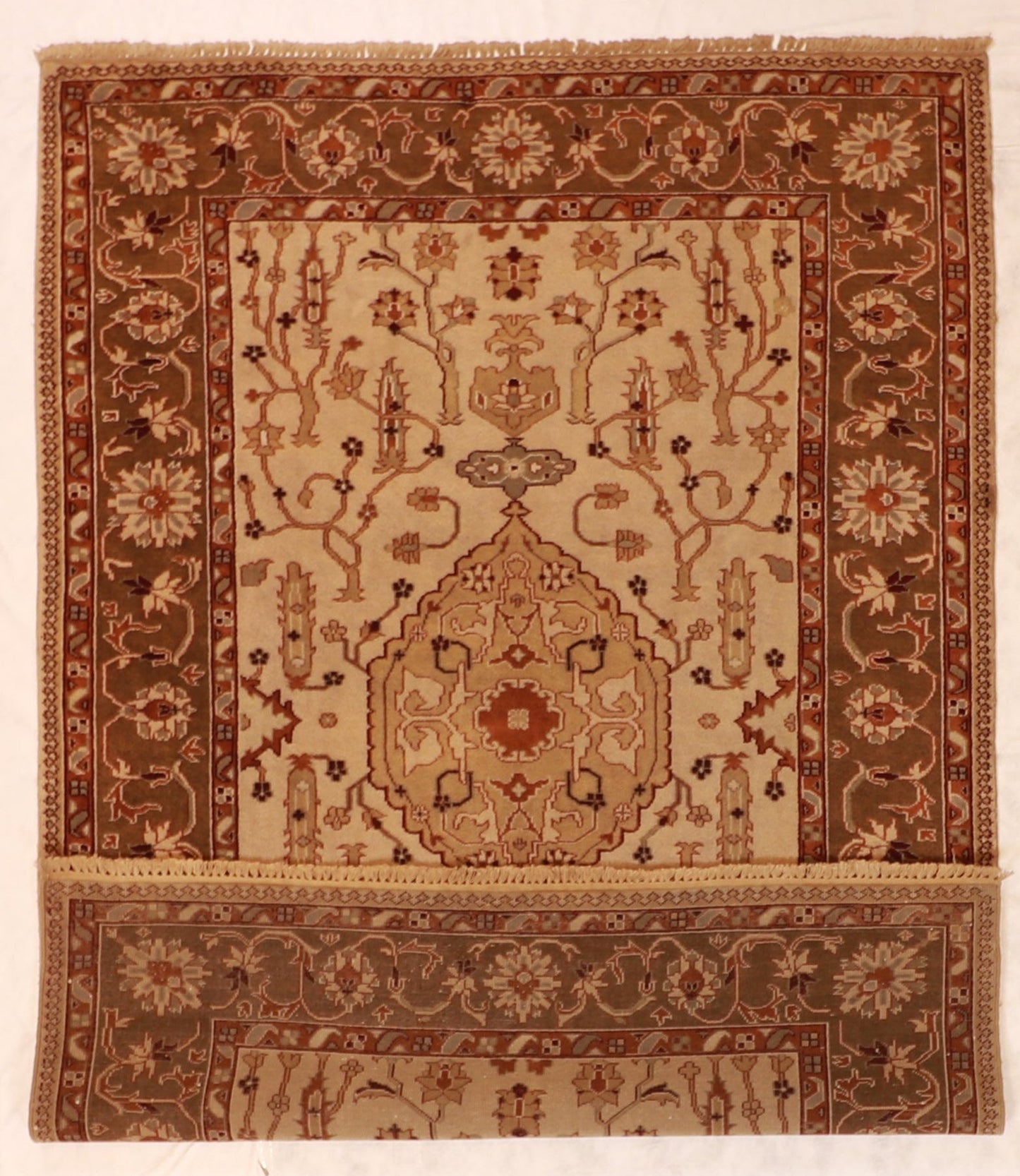 6x9 - Tabriz Fine All Over Rectangle - Hand Knotted Rug