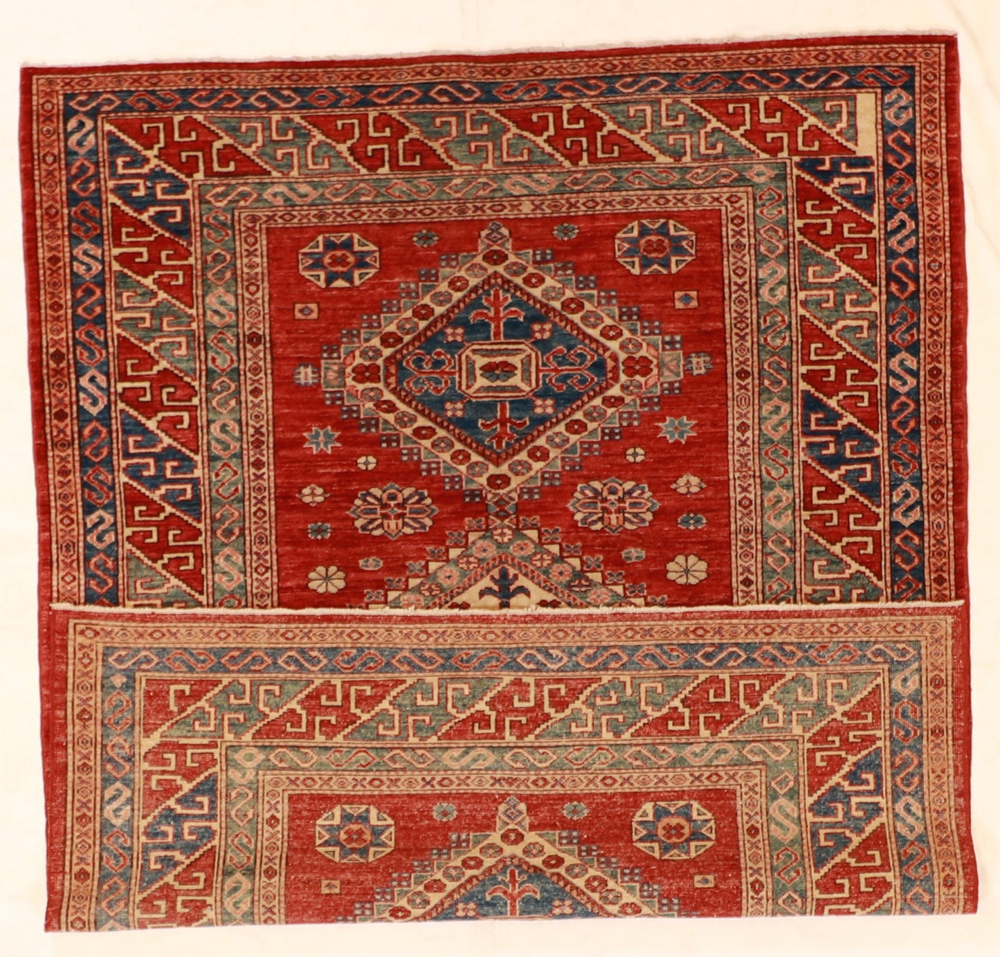 5x7 - Karajeh Fine/Wool Geometric Rectangle - Hand Knotted Rug