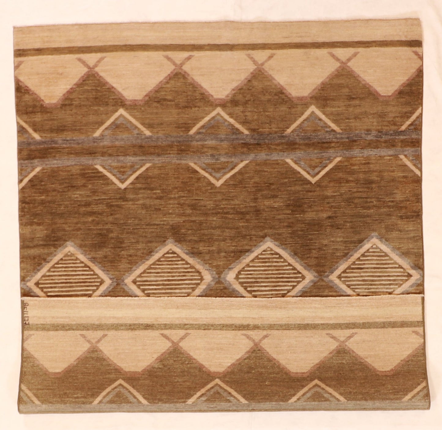 5x7 - Navajo Fine Wool All Over Rectangle - Hand Knotted Rug