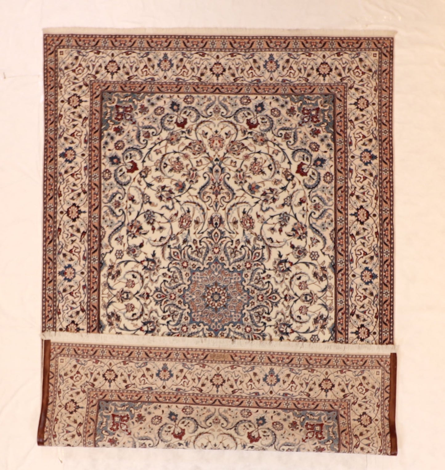 7x10 - Naine Wool/Silk Medallion Rectangle - Hand Knotted Rug