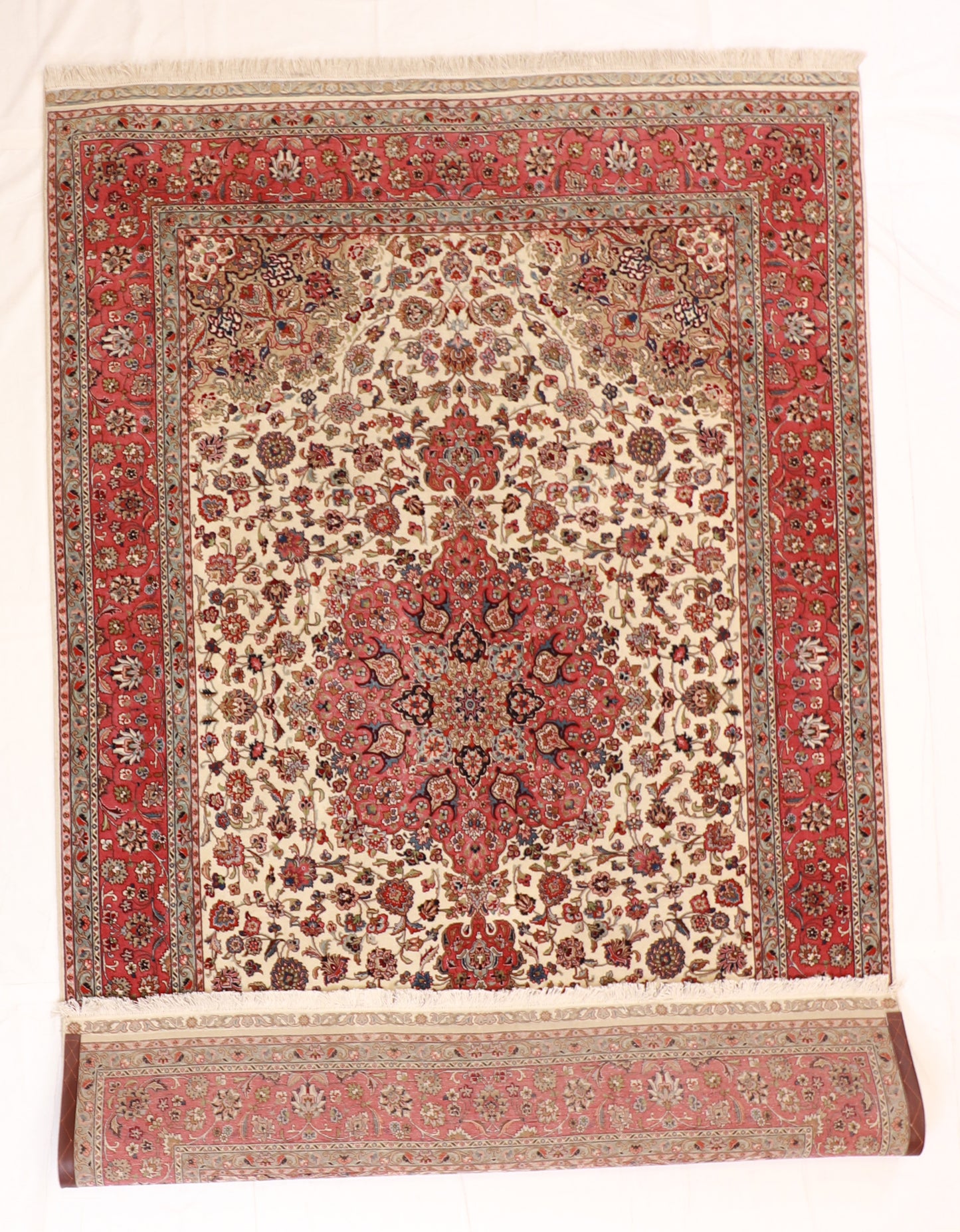 6x9 - Tabriz Silk/Wool Medallion Rectangle - Hand Knotted Rug